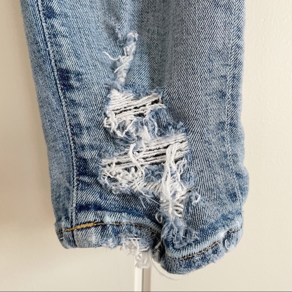 Agolde Sophie Crop Jean with Distressed Hem - Picture 7 of 16